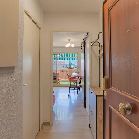 Διαμέρισμα Cosy Waves T1 Bis Centre Saint-raphael Plages, Gare A Pied, Terrasse & Parking