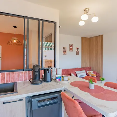 Cosy Waves T1 Bis Centre Saint-raphael Plages, Gare A Pied, Terrasse & Parking Διαμέρισμα Saint-Raphaël