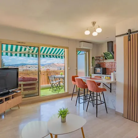 Διαμέρισμα Cosy Waves T1 Bis Centre Saint-raphael Plages, Gare A Pied, Terrasse & Parking
