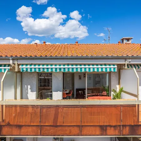 Cosy Waves T1 Bis Centre Saint-raphael Plages, Gare A Pied, Terrasse & Parking Apartmán